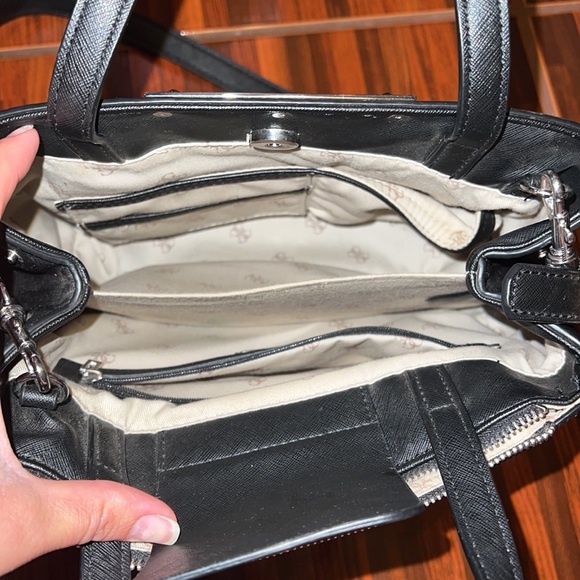 Guess crossbody/shoulder bag - Picture 3 of 9